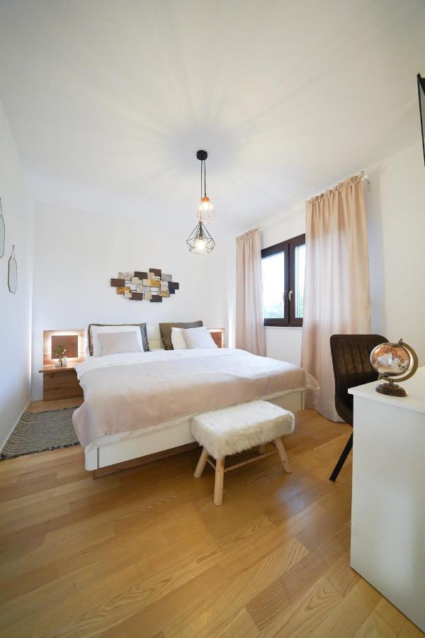 Villa Suncica With Heated Pool, Jacuzzi And Bikes Near Zadar Sukošan Exteriör bild
